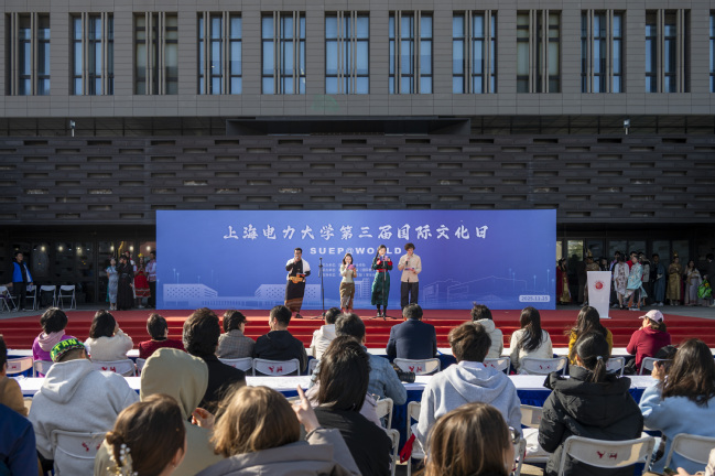 必威西汉姆联举办第三届国际文化日活动