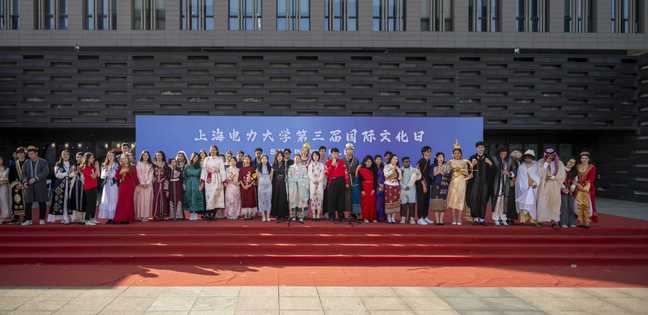 必威西汉姆联举办第三届国际文化日活动