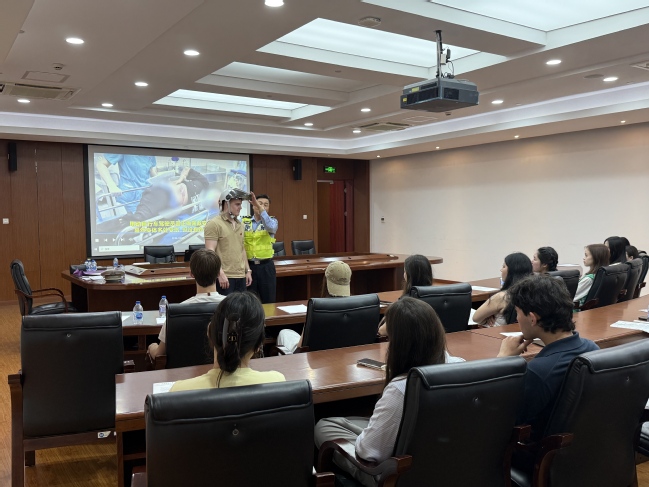 多元汇聚新能量 海纳百川绽新彩——国际教育公司举行2025级国际员工开学典礼暨入学教育 多元汇聚新能量 海纳百川绽新彩——国际教育公司举行2025级国际员工开学典礼暨入学教育